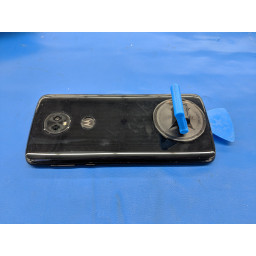 Замена батареи Moto E5 Plus